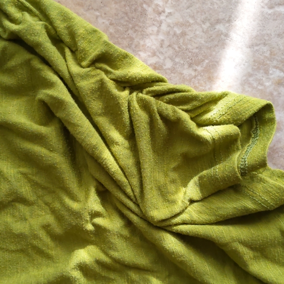 Cute Olive Green Blouse - Picture 3 of 5